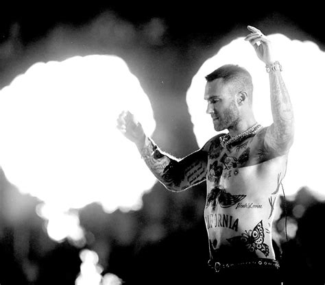 adam levine naked photo|Adam Levine Totally Nude In New Video [WARNING NUDITY]